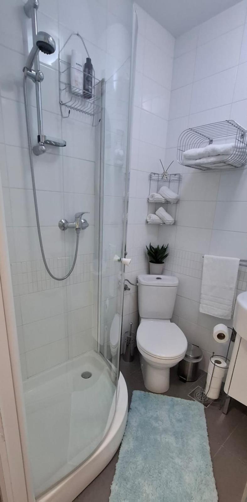 Bella Vista - Cozy Apartments With Easy Check-In And Free Parking Split Exterior foto
